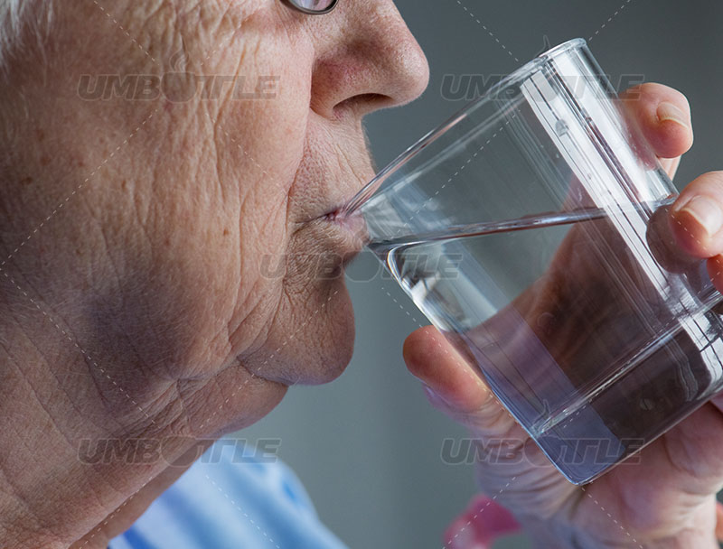 Key Considerations for Designing and Developing Water Bottles for the Elderly