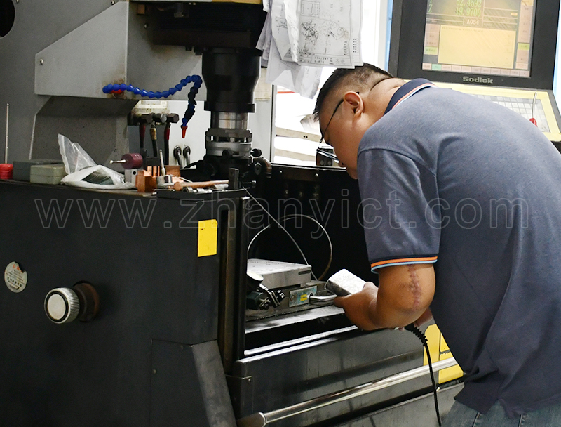 What Qualifications Are Essential for a Vacuum Flask Factory to Do Global Foreign Trade? Part 6